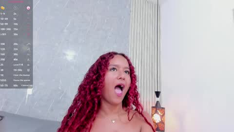 Snapshot of sophiee_velvet chatting on January 30, 2025, 2:36 pm online show from January 30, 2025, 2:36 pm