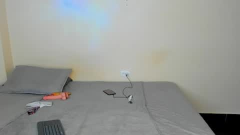 sophiee veryhot online show from March 31, 2026, 6:14 am