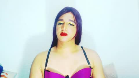sophiehillsxo online show from April 18, 2026, 11:14 am