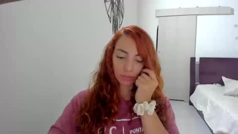 Snapshot of sophielatina chatting on October 11, 2025, 4:22 am Sophia online show from October 11, 2025, 4:22 am