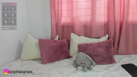 Sophie online show from September 11, 2025, 9:04 pm