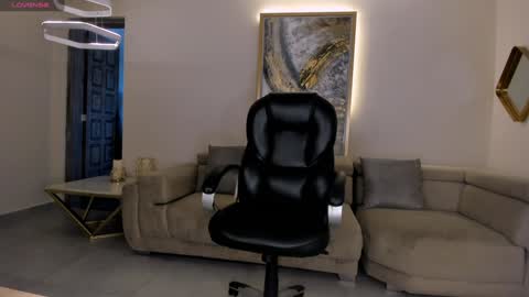 Snapshot of sophiepalmerx chatting on January 15, 2025, 1:41 pm Sophie Palmer online show from January 15, 2025, 1:41 pm