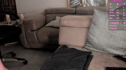 Snapshot of sophiepalmerx chatting on January 28, 2025, 6:07 pm Sophie Palmer online show from January 28, 2025, 6:07 pm