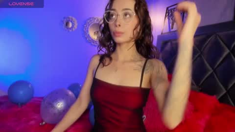 sophi online show from January 13, 2025, 7:31 pm