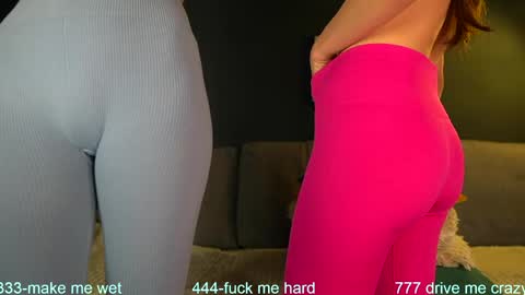 Sophydiva online show from April 16, 2026, 5:19 am