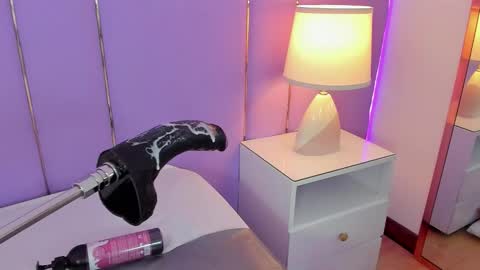 Sophy online show from November 27, 2025, 11:56 am