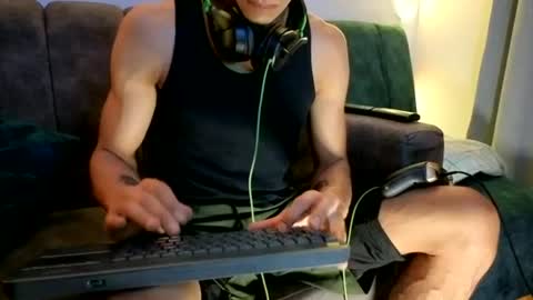 Snapshot of sornero777111 chatting on June 18, 2026, 2:23 am businessman online show from June 18, 2026, 2:23 am