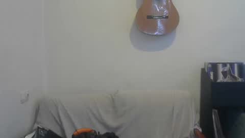 Snapshot of sorollrosa chatting on February 22, 2025, 7:56 am Metronomism online show from February 22, 2025, 7:56 am