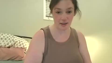 Snapshot of sotamom chatting on May 16, 2026, 2:08 am NaughtyMommy online show from May 16, 2026, 2:08 am