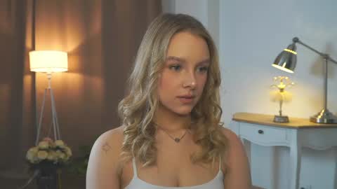 Anna online show from March 16, 2026, 1:26 pm