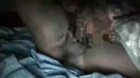 Snapshot of source1012 chatting on December 18, 2024, 5:04 am source1012 online show from December 18, 2024, 5:04 am