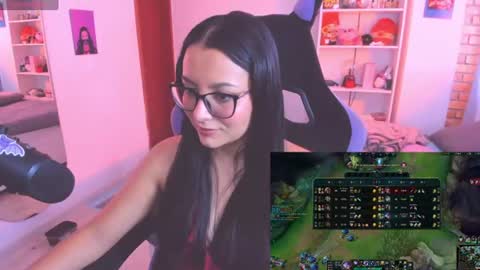 Snapshot of soy___lili chatting on June 19, 2026, 4:33 pm Lili online show from June 19, 2026, 4:33 pm