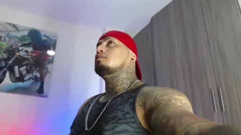 soy_apolo online show from November 10, 2025, 12:53 am