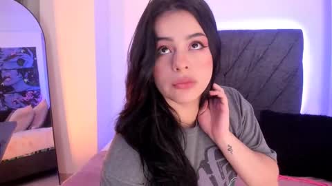 Snapshot of soy_geral chatting on February 20, 2025, 11:32 pm Geral online show from February 20, 2025, 11:32 pm