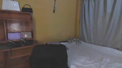 Miauhg online show from December 9, 2024, 2:24 am