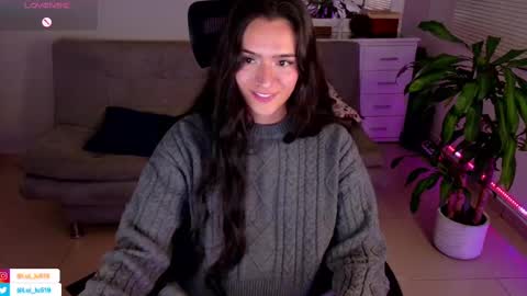 Luisa    online show from February 23, 2025, 2:29 am