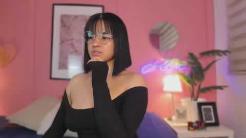 Snapshot of soysaraa_ chatting on November 5, 2025, 5:40 am Aleja online show from November 5, 2025, 5:40 am