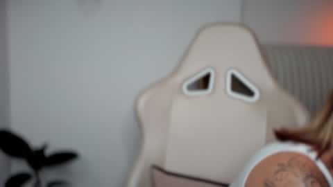 Snapshot of soytulu_ chatting on December 2, 2024, 10:23 pm brisa s online show from December 2, 2024, 10:23 pm