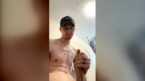 Snapshot of sp696804 chatting on April 28, 2026, 4:23 pm sp696804 online show from April 28, 2026, 4:23 pm