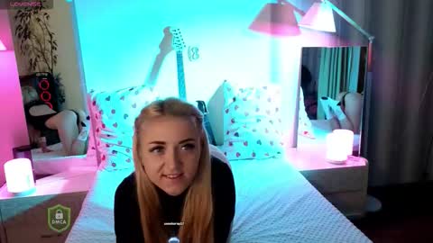 Snapshot of space_danger chatting on October 26, 2025, 3:07 pm space danger online show from October 26, 2025, 3:07 pm