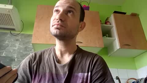 Snapshot of sparei7 chatting on March 2, 2026, 12:01 pm Snaiky online show from March 2, 2026, 12:01 pm