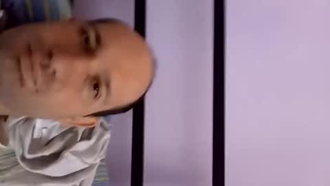 Snapshot of sparei7 chatting on March 10, 2026, 12:10 pm Snaiky online show from March 10, 2026, 12:10 pm