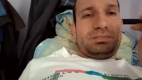 Snapshot of sparei7 chatting on March 13, 2026, 4:02 pm Snaiky online show from March 13, 2026, 4:02 pm