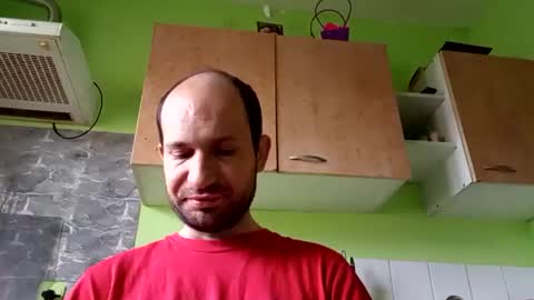 Snapshot of sparei7 chatting on April 1, 2026, 10:49 am Snaiky online show from April 1, 2026, 10:49 am