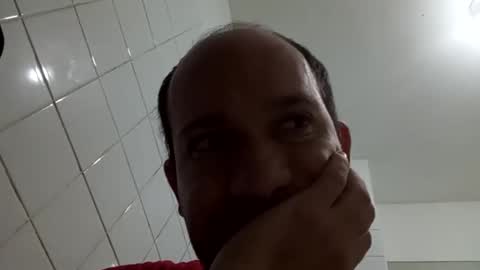 Snapshot of sparei7 chatting on April 4, 2026, 8:34 am Snaiky online show from April 4, 2026, 8:34 am