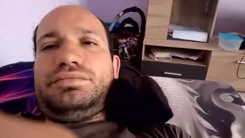 Snapshot of sparei7 chatting on April 10, 2026, 9:47 am Snaiky online show from April 10, 2026, 9:47 am