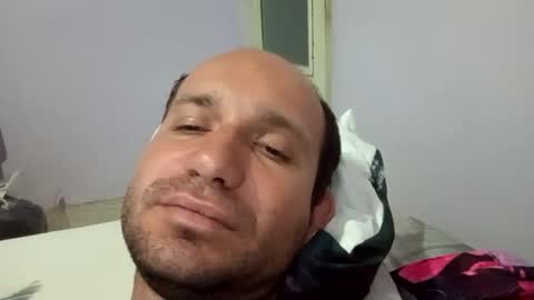 Snapshot of sparei7 chatting on April 16, 2026, 6:52 pm Snaiky online show from April 16, 2026, 6:52 pm