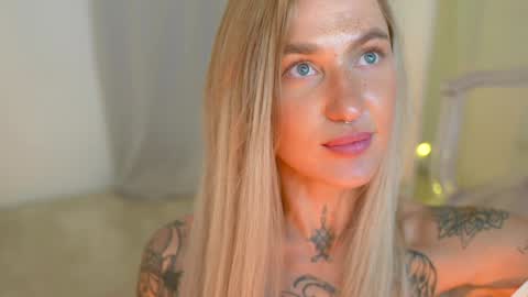 Snapshot of sparks__daisy chatting on December 21, 2024, 4:14 pm DAISY online show from December 21, 2024, 4:14 pm