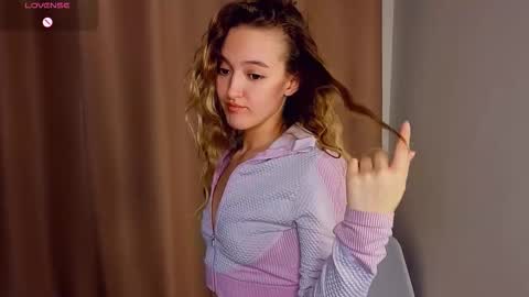 Mary online show from February 22, 2026, 3:43 pm