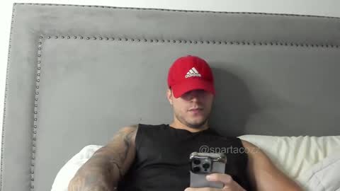 Snapshot of spartacozz chatting on February 19, 2025, 12:14 am spartacozz online show from February 19, 2025, 12:14 am