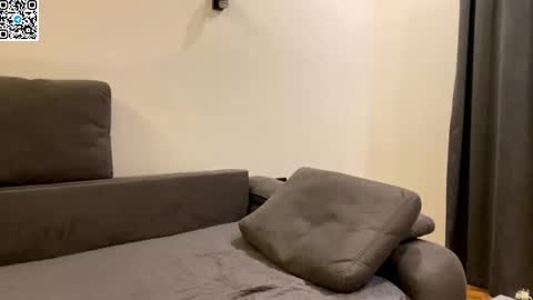 Snapshot of speed_god chatting on October 8, 2025, 8:39 pm Alex online show from October 8, 2025, 8:39 pm