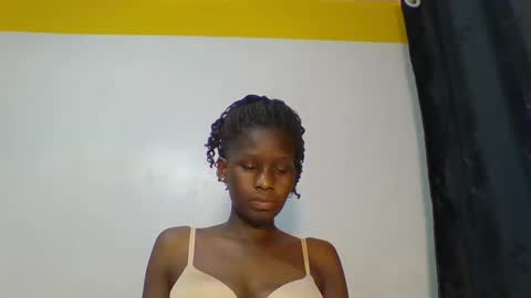 spiceup01 online show from September 23, 2025, 5:49 pm