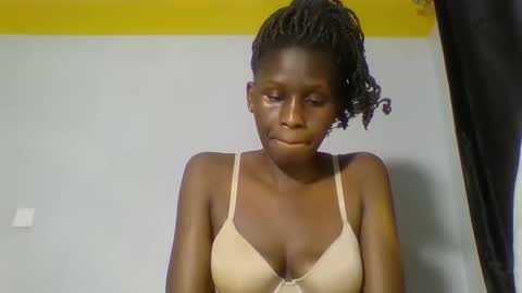 spiceup01 online show from October 4, 2025, 7:23 pm