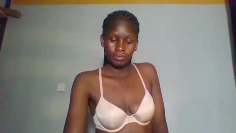 spiceup01 online show from October 27, 2025, 7:18 pm