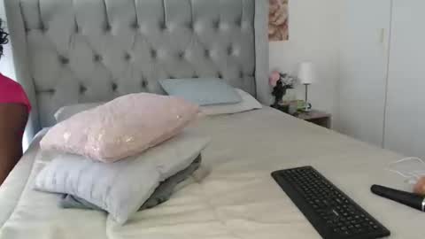 Snapshot of spicyangie chatting on January 5, 2025, 4:58 am Im Angela online show from January 5, 2025, 4:58 am