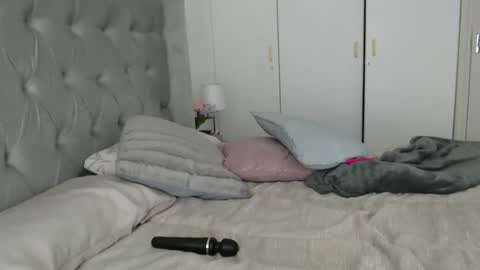 Snapshot of spicyangie chatting on January 28, 2025, 8:14 am Im Angela online show from January 28, 2025, 8:14 am