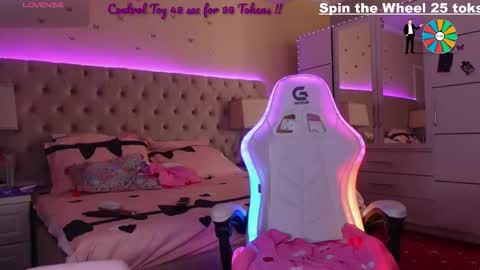 Snapshot of spicygirls chatting on October 19, 2025, 8:15 am Alicia online show from October 19, 2025, 8:15 am