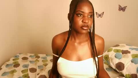 spicysashaa online show from September 8, 2025, 4:17 pm