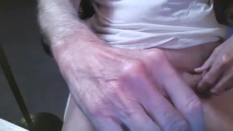 Snapshot of spidey102 chatting on March 2, 2025, 3:45 am spidey102 online show from March 2, 2025, 3:45 am