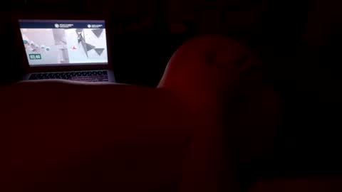 Snapshot of spinky_snuggles chatting on July 19, 2026, 10:57 pm Spinky online show from July 19, 2026, 10:57 pm
