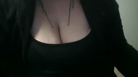 Vanessa Spade online show from June 24, 2026, 8:57 am