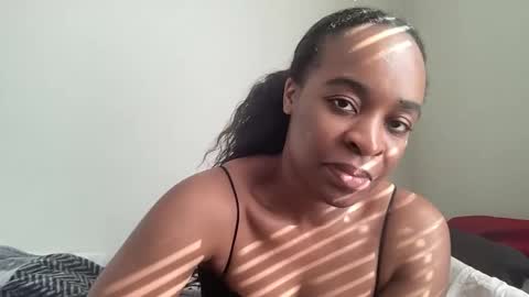 Snapshot of spinprincess_ chatting on January 7, 2025, 7:38 pm Spinerina online show from January 7, 2025, 7:38 pm