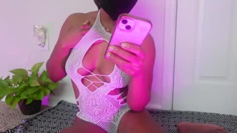 Snapshot of spinprincess_ chatting on July 11, 2026, 8:44 pm Spinerina online show from July 11, 2026, 8:44 pm