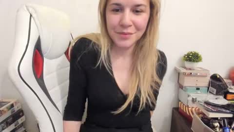 FREE ONLY FANSy online show from February 13, 2025, 7:42 pm