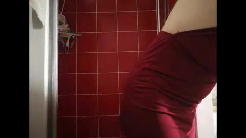 ellie online show from December 20, 2025, 10:17 pm