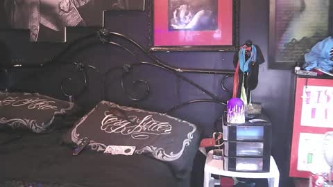 Snapshot of splashh_queen317 chatting on December 14, 2025, 6:19 am Daddy His Splash Queen online show from December 14, 2025, 6:19 am